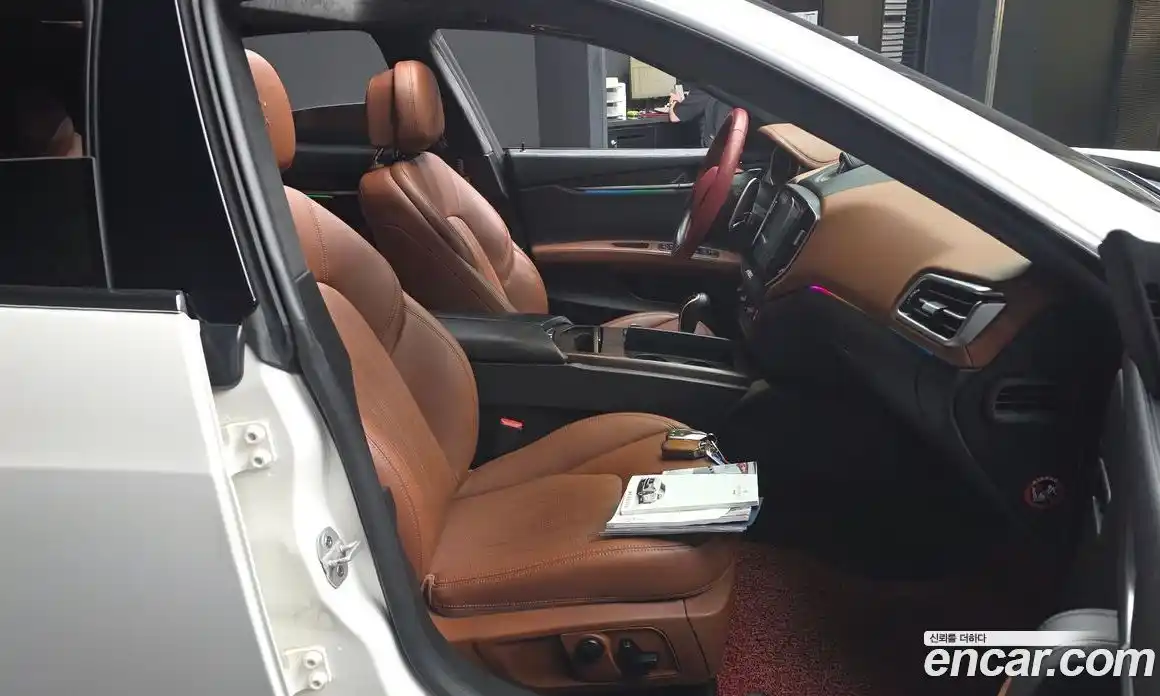 Maserati Ghibli 2017 3.0 гидро, фото 11