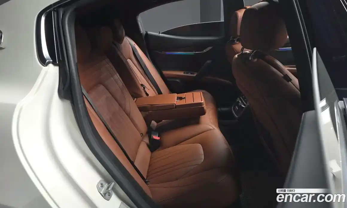 Maserati Ghibli 2017 3.0 гидро, фото 12