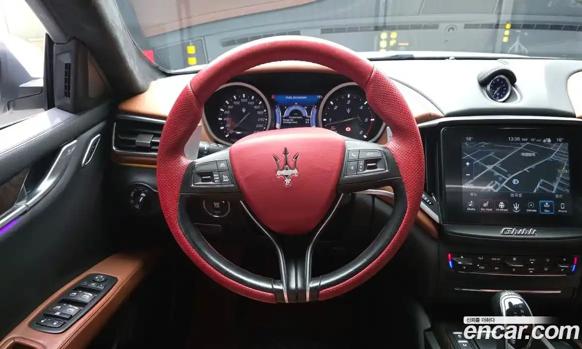 Maserati Ghibli 2017 3.0 гидро, фото 13