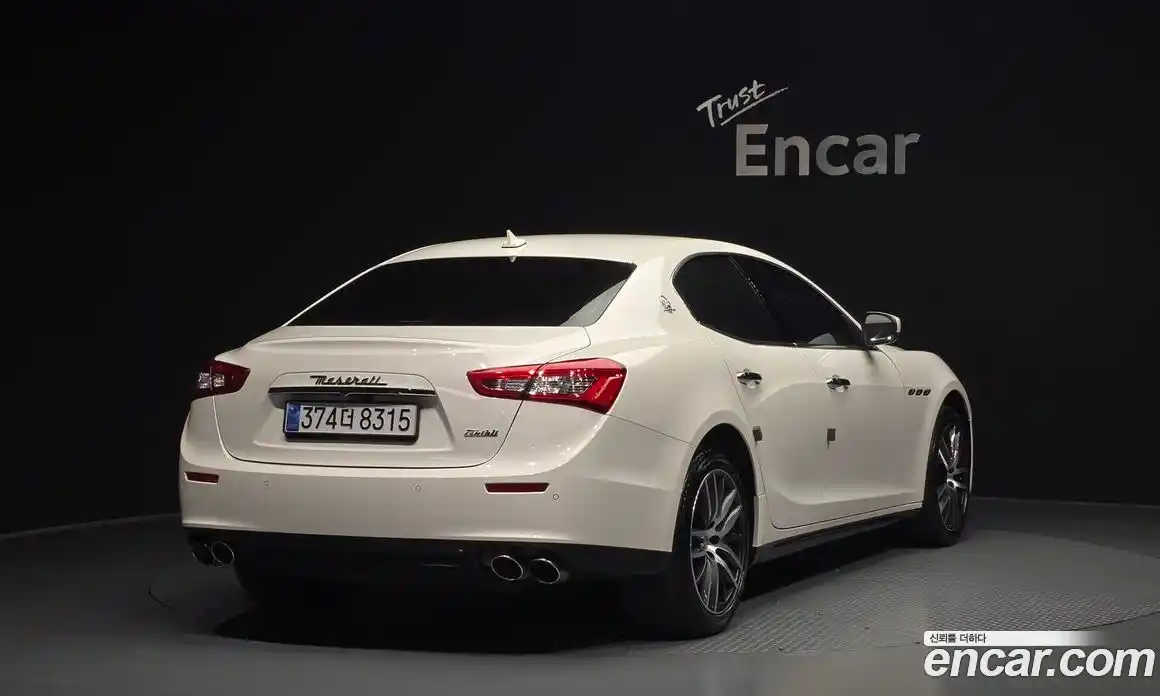 Maserati Ghibli 2017 3.0 гидро, фото 2