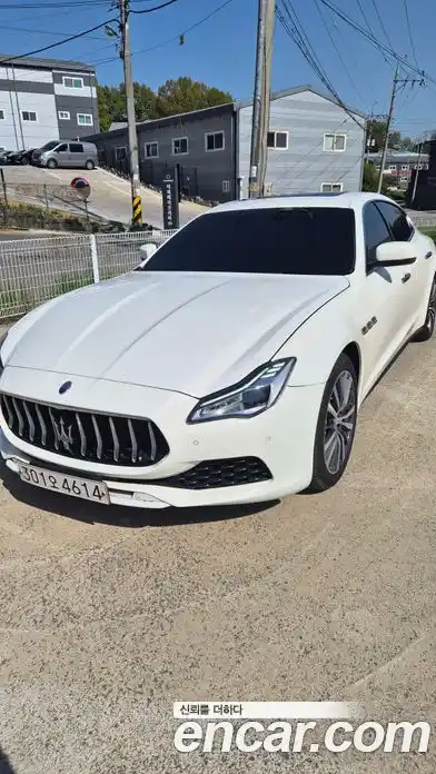 Maserati Quattroporte 2016 3.0 гидро, фото 2