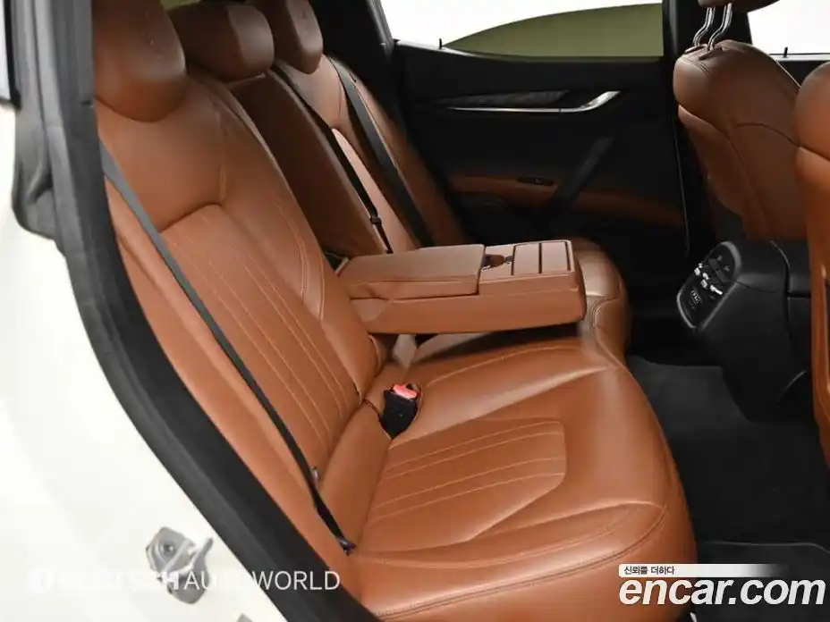 Maserati Ghibli 2015 3.0 гидро, фото 12