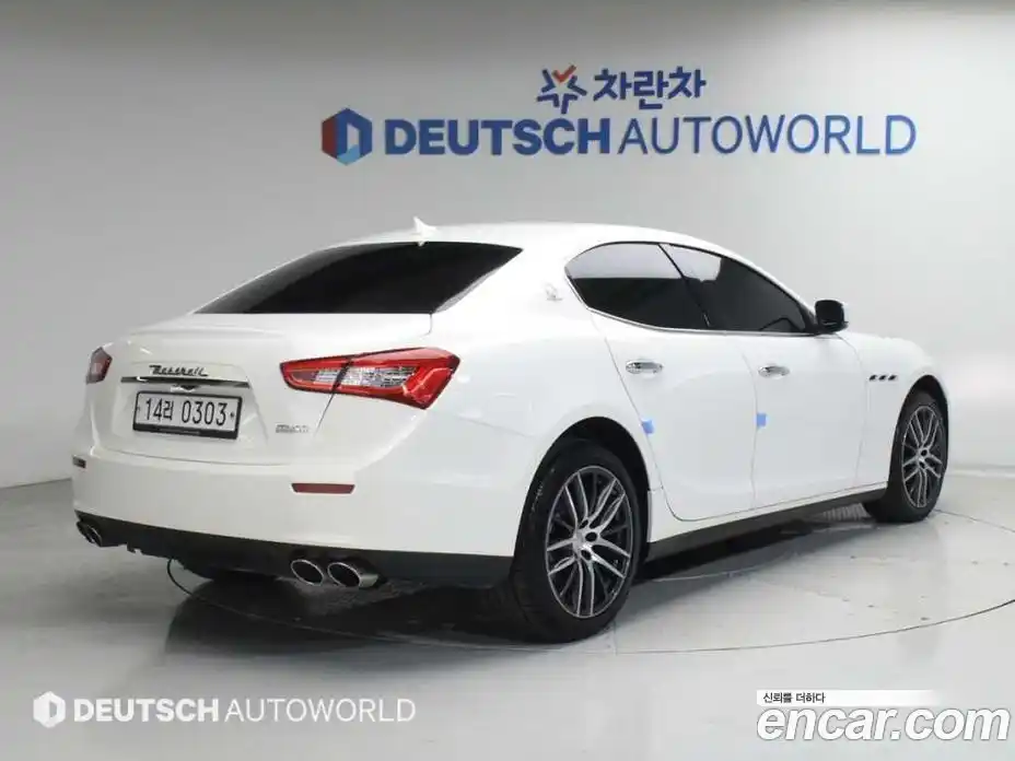 Maserati Ghibli 2015 3.0 гидро, фото 2