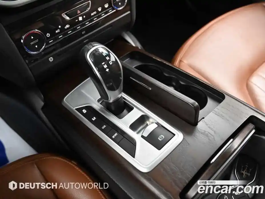 Maserati Ghibli 2015 3.0 гидро, фото 9