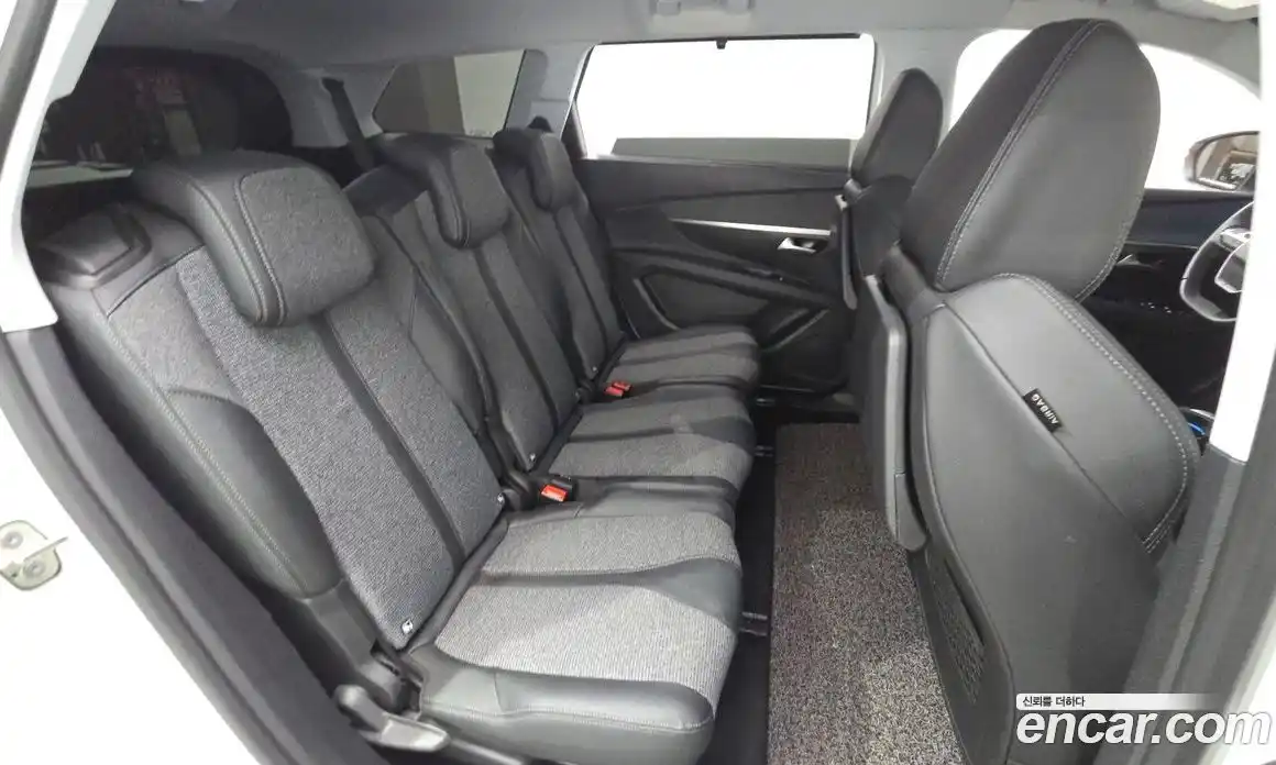 Peugeot 5008 2020 1.5 гидро в Москве, фото 18