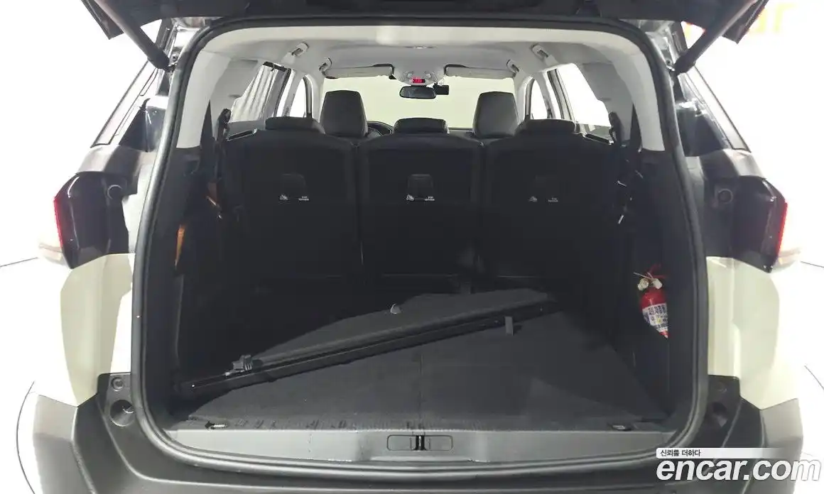 Peugeot 5008 2020 1.5 гидро в Москве, фото 26