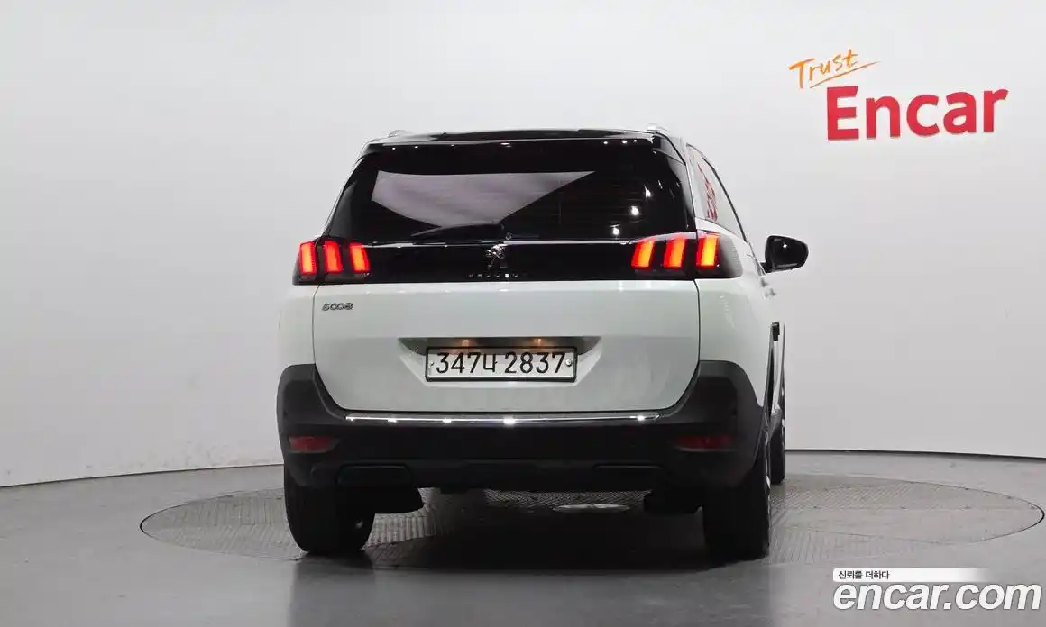 Peugeot 5008 2020 1.5 гидро в Москве, фото 4