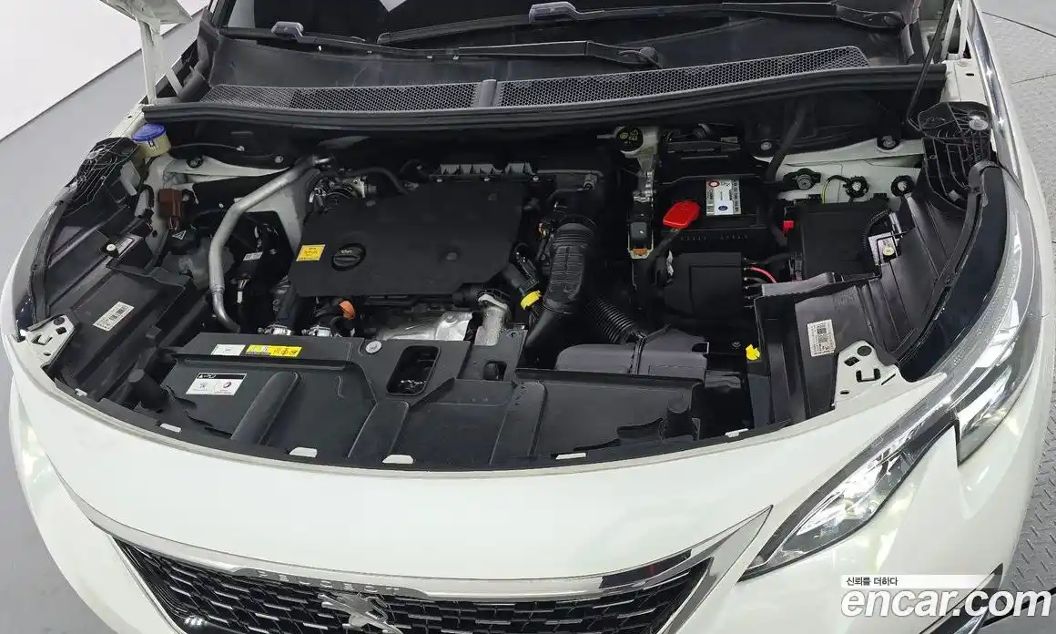 Peugeot 5008 2020 1.5 гидро в Москве, фото 6