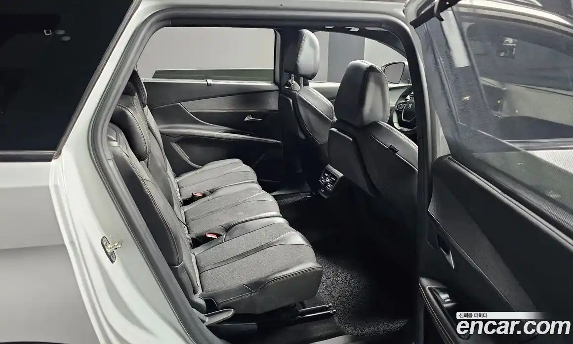 Peugeot 5008 2019 1.5 гидро в Москве, фото 18