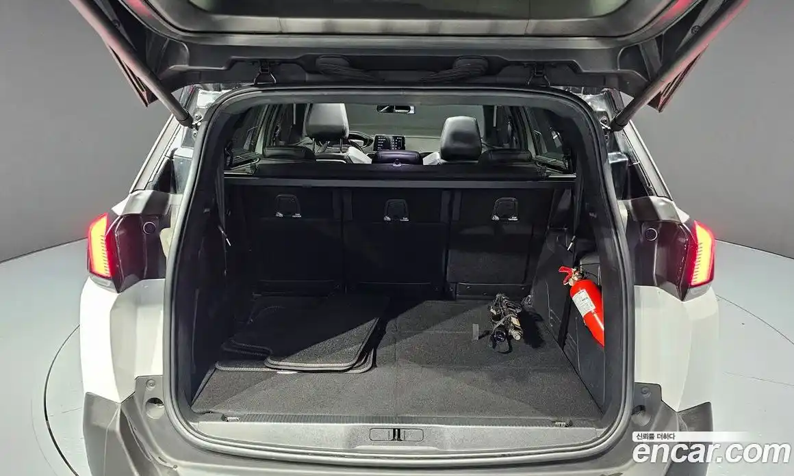 Peugeot 5008 2019 1.5 гидро в Москве, фото 26