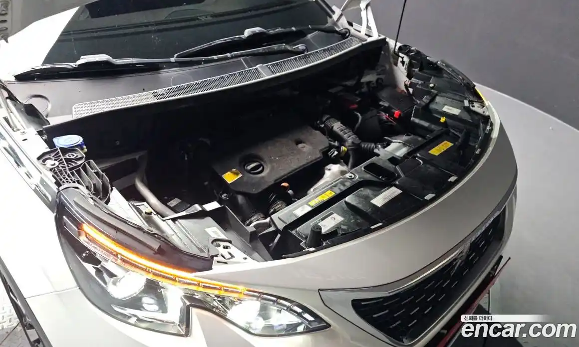 Peugeot 3008 2021 1.5 гидро в Москве, фото 6