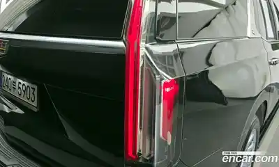 Cadillac Escalade 2022 6.2 гидро в Москве № 2065744, миниатюра 9