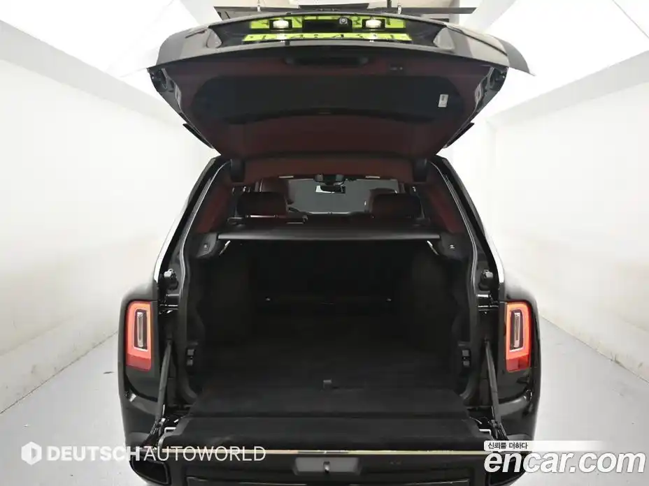 Rolls-Royce Cullinan 2019 6.7 гидро в Москве № 2065920, фото 19