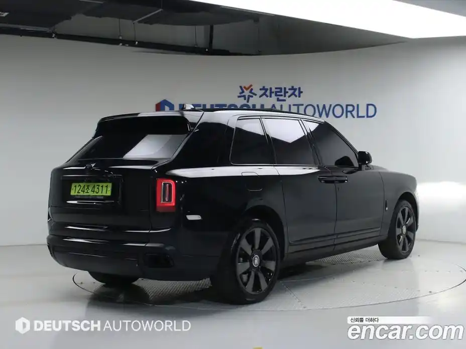 Rolls-Royce Cullinan 2019 6.7 гидро в Москве № 2065920, фото 2