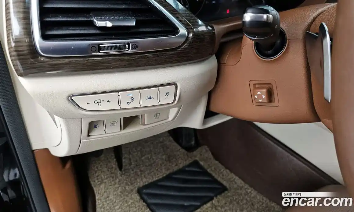 Genesis G90 2019 3.3 гидро в Москве № 26519, фото 16