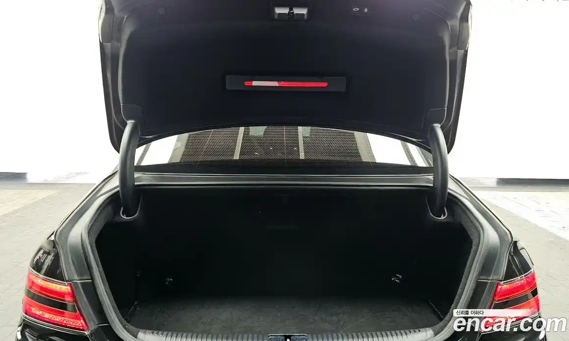 Genesis G90 2019 3.3 гидро в Москве № 26519, фото 20