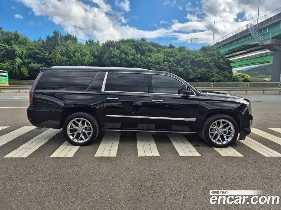 Cadillac Escalade 2017 6.2 гидро в Москве № 285587, фото 18