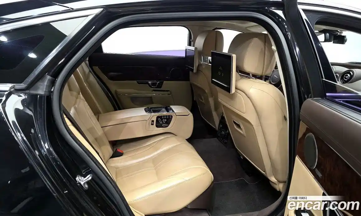 Jaguar XJ 2015 3.0 гидро в Москве № 335855, фото 12