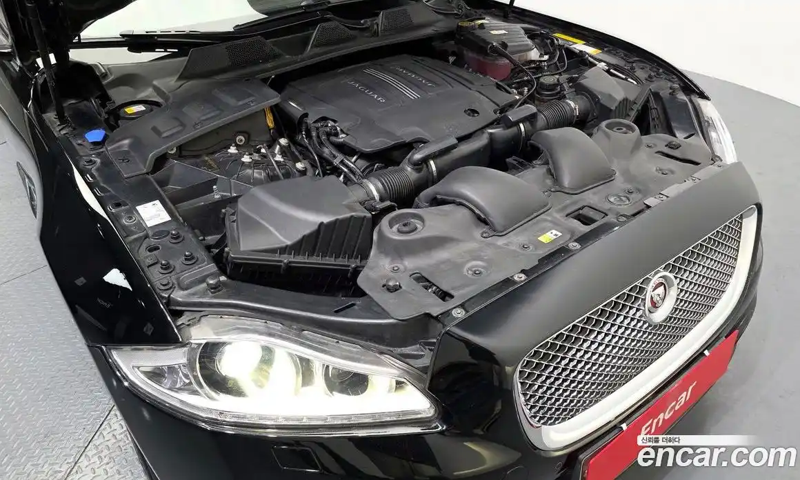 Jaguar XJ 2015 3.0 гидро в Москве № 335855, фото 6