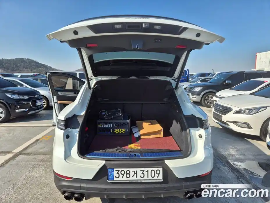 Porsche Cayenne 2024 3.0 гидро в Москве № 824475, фото 14