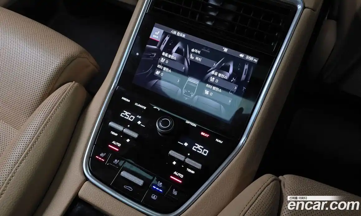 Porsche Panamera 2018 3.0 гидро в Москве № 1010968, фото 18