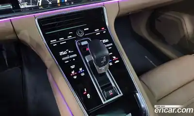 Porsche Panamera 2018 3.0 гидро в Москве № 1010968, миниатюра 9