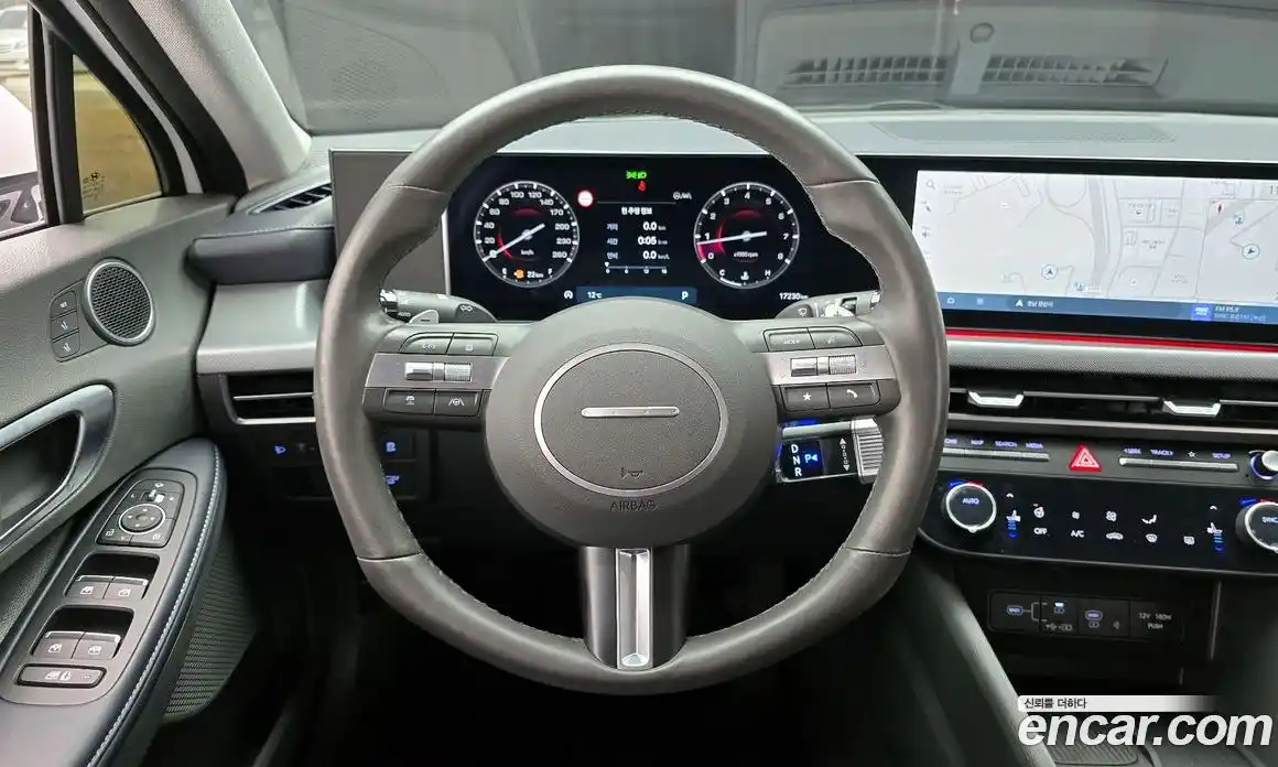 Hyundai Sonata 2023 1.6 гидро в Москве № 107778, фото 13