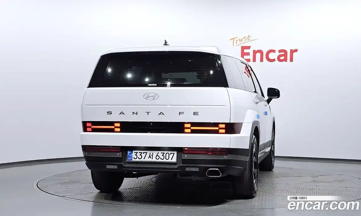 Hyundai Santa Fe 2023 2.5 гидро в Москве № 112417, фото 4