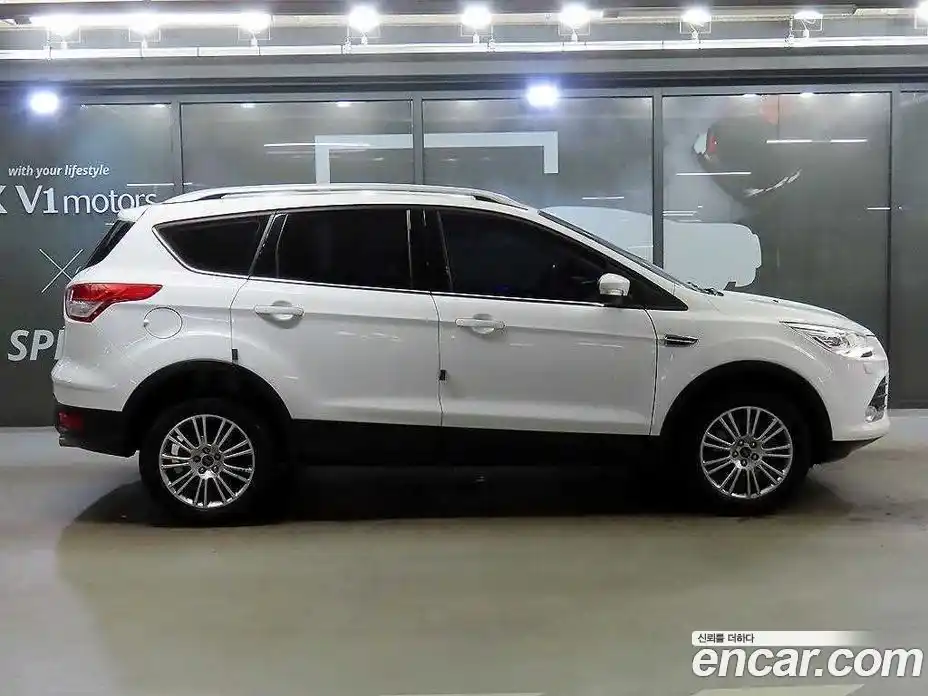 Ford Kuga 2016 2.0 гидро в Москве № 1199545, фото 3