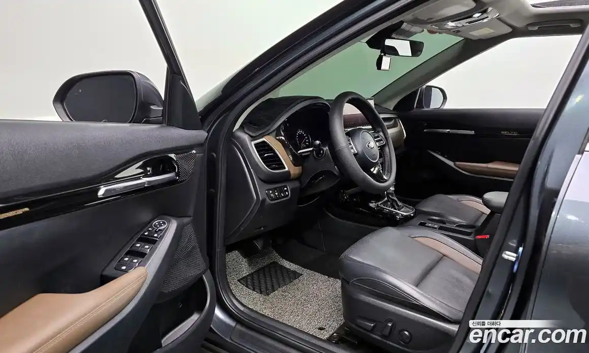 Kia Seltos 2021 1.6 гидро в Москве № 120387, фото 11