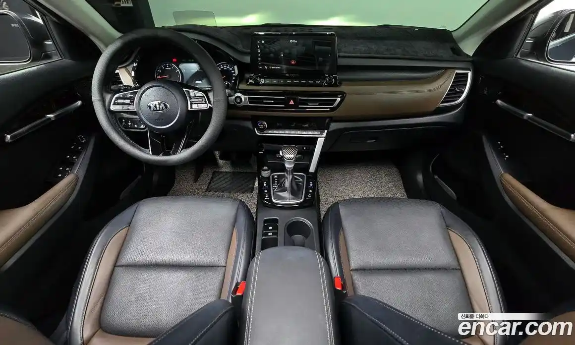 Kia Seltos 2021 1.6 гидро в Москве № 120387, фото 7