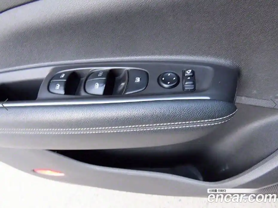 Renault QM6 2017 2.0 гидро в Москве № 1403163, фото 11