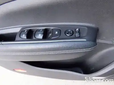 Renault QM6 2017 2.0 гидро в Москве № 1403163, миниатюра 11