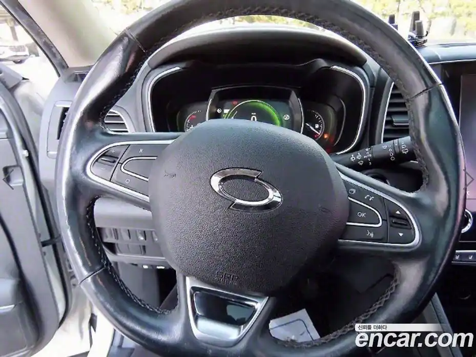Renault QM6 2017 2.0 гидро в Москве № 1403163, фото 8