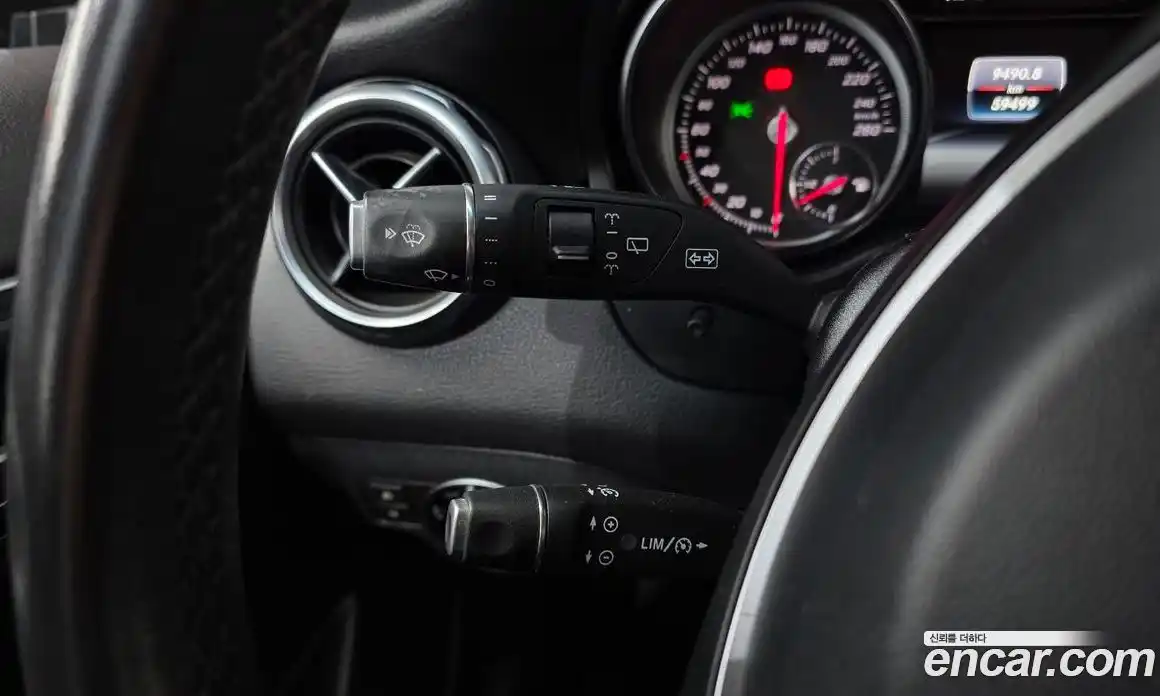 Mercedes-Benz GLA-Class 2018 2.0 гидро в Москве № 160462, фото 19
