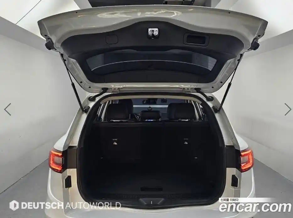 Renault QM6 2018 2.0 гидро в Москве № 1615990, фото 19