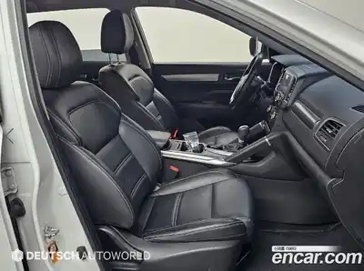 Renault QM6 2018 2.0 гидро в Москве № 1615990, миниатюра 10