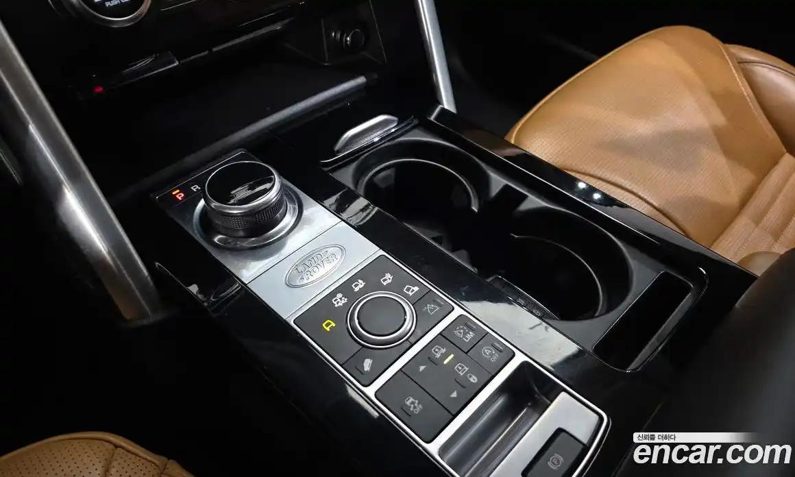 Land Rover Discovery 2018 3.0 гидро в Москве № 166445, фото 8