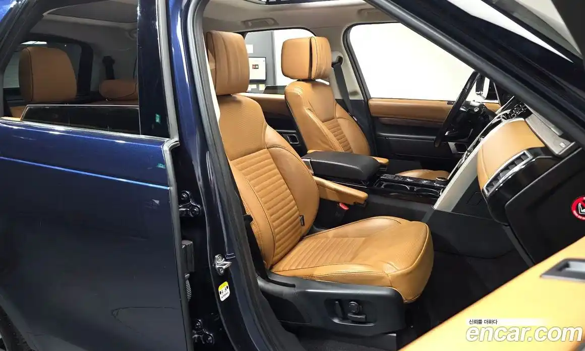 Land Rover Discovery 2018 3.0 гидро в Москве № 166445, фото 9