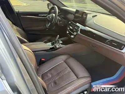 BMW 5-Series 2023 4.4 гидро в Москве № 1980721, миниатюра 8