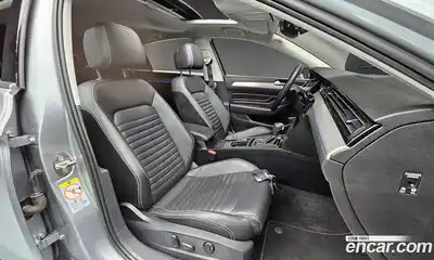 Volkswagen Passat 2022 2.0 гидро в Москве № 199063, миниатюра 10