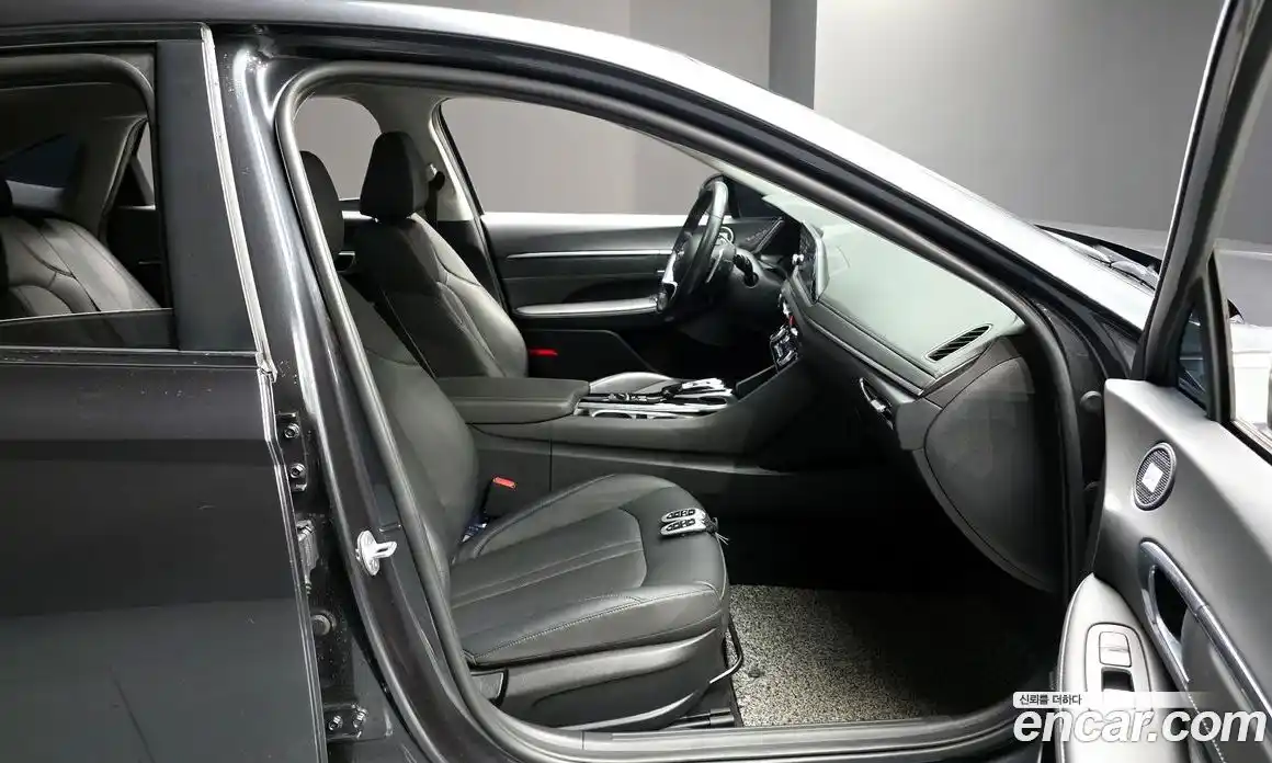 Hyundai Sonata 2022 2.0 гидро в Москве № 2050061, фото 16