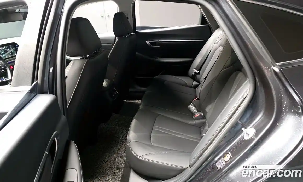 Hyundai Sonata 2022 2.0 гидро в Москве № 2050061, фото 17