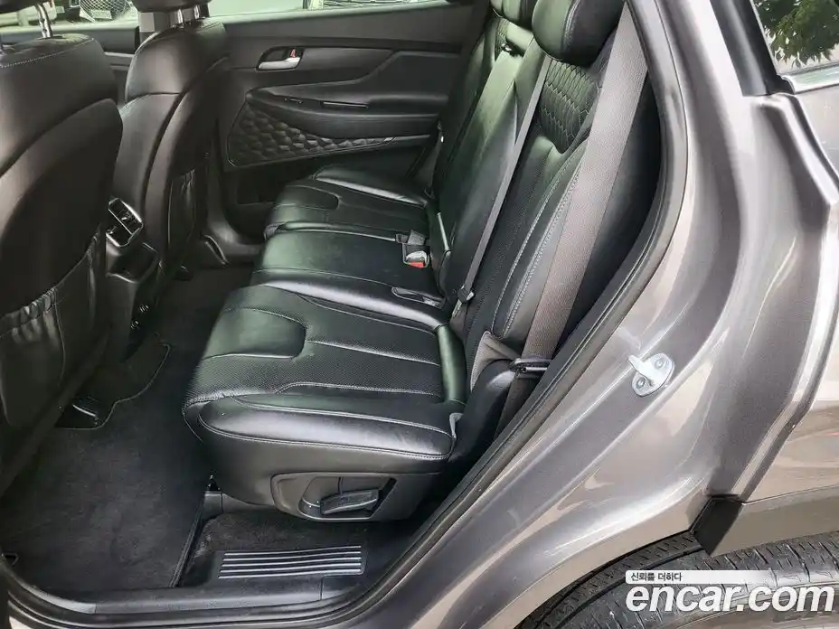 Hyundai Santa Fe 2020 2.0 гидро в Москве № 2050219, фото 13