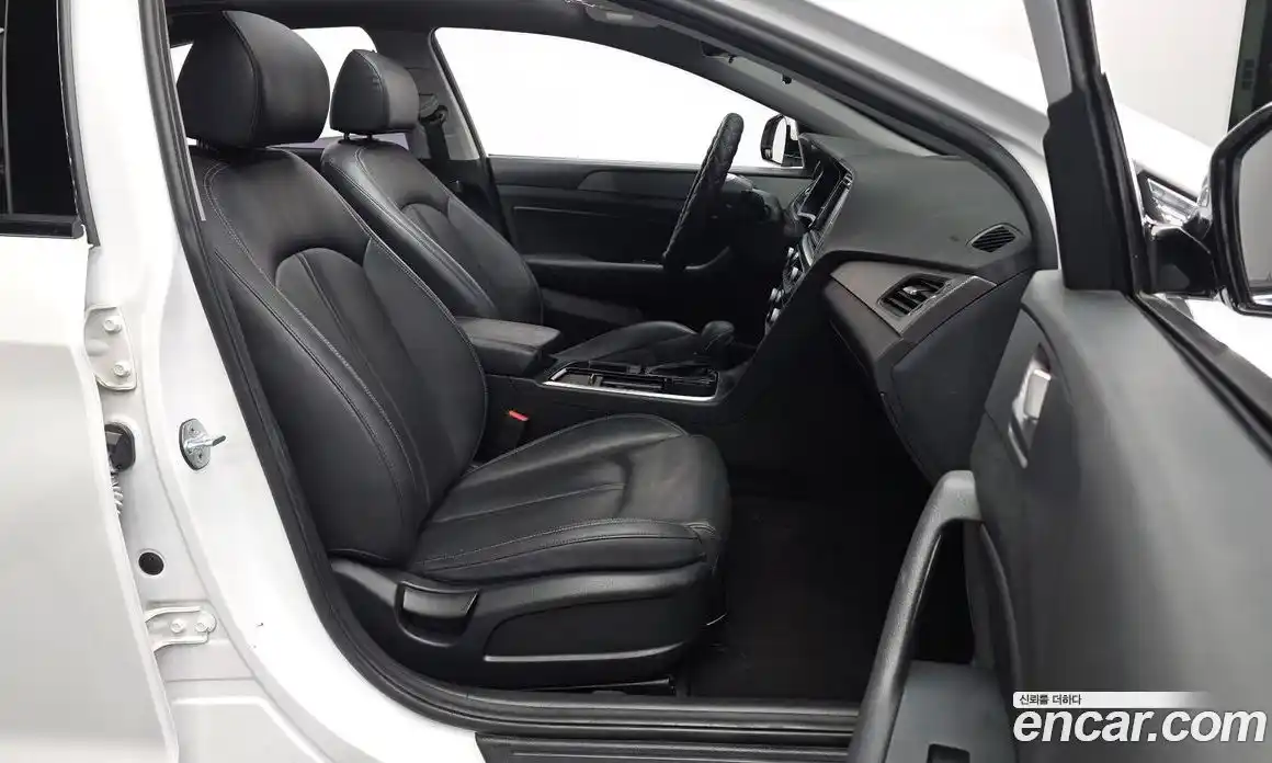 Hyundai Sonata 2018 2.0 гидро в Москве № 2050261, фото 17
