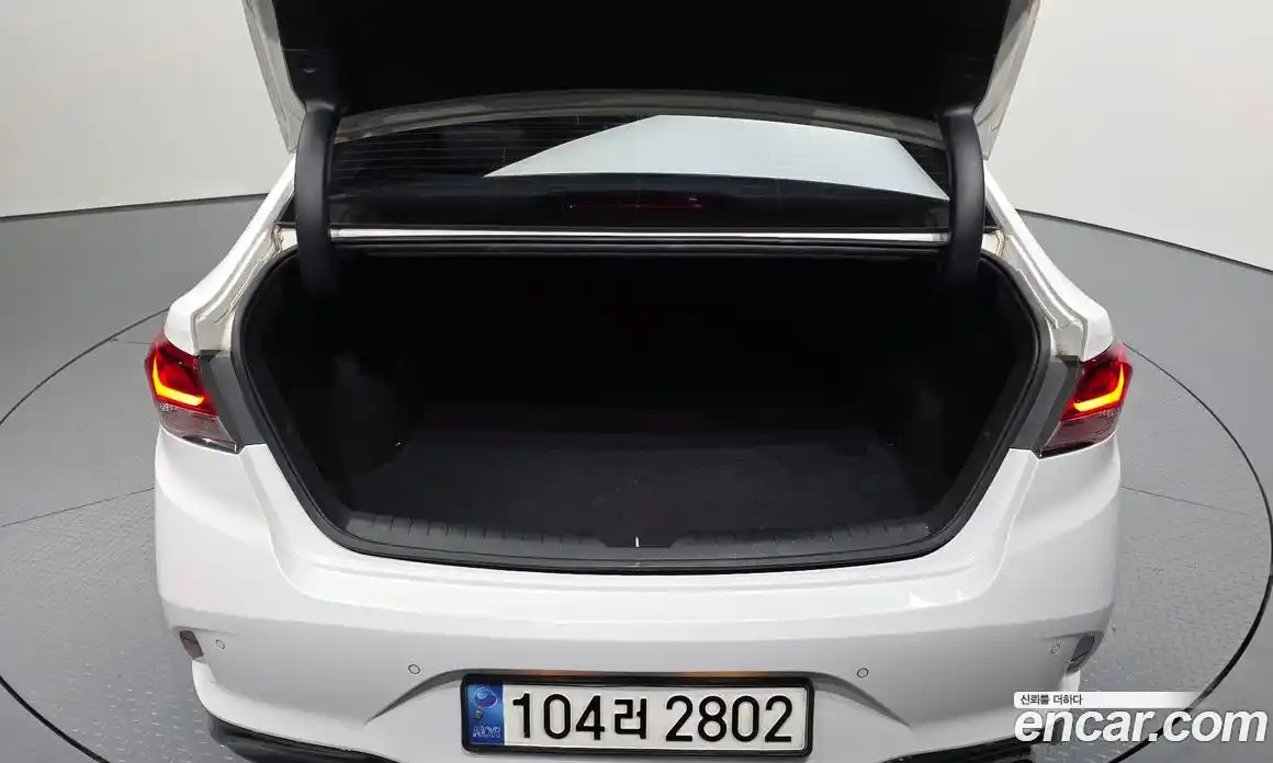 Hyundai Sonata 2018 2.0 гидро в Москве № 2050261, фото 26