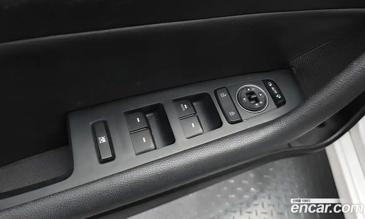 Hyundai Sonata 2018 2.0 гидро в Москве № 2050261, фото 28