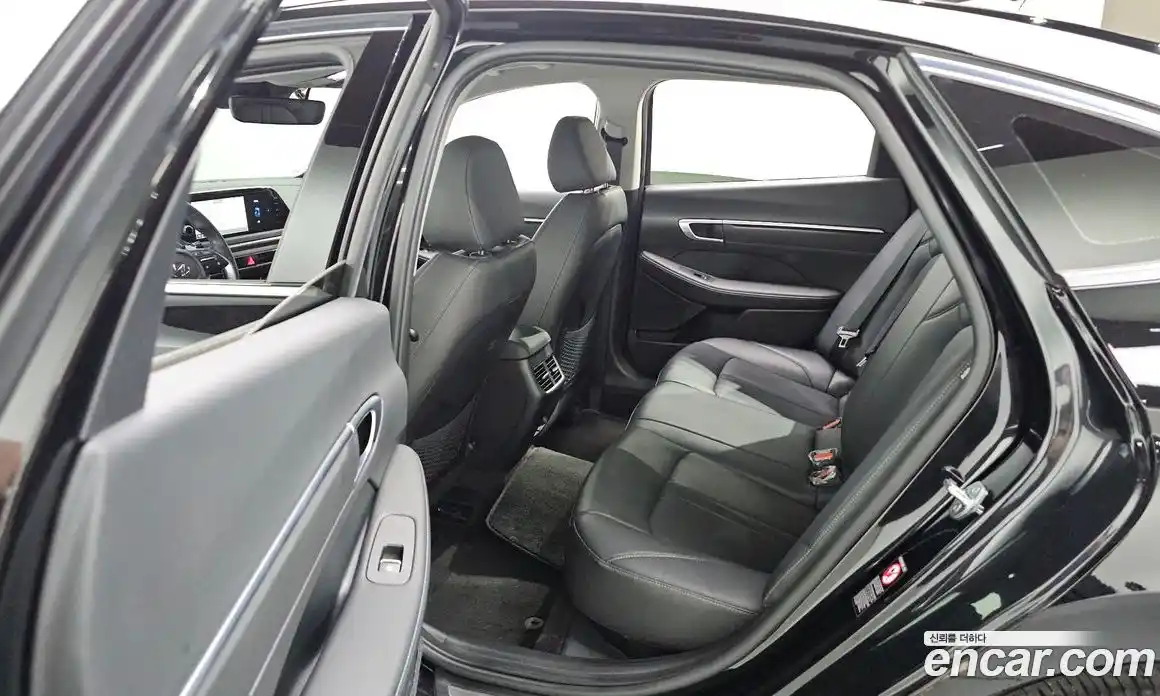 Hyundai Sonata 2022 2.0 гидро в Москве № 2050451, фото 25