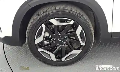 Kia Seltos 2025 1.6 гидро в Москве № 2050592, миниатюра 5