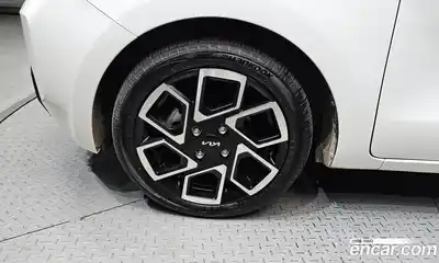 Kia Ray 2023 1.0 гидро в Москве № 2050694, миниатюра 5